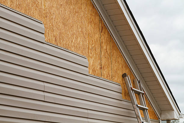 Professional Wood Siding technician working in Salem, NJ